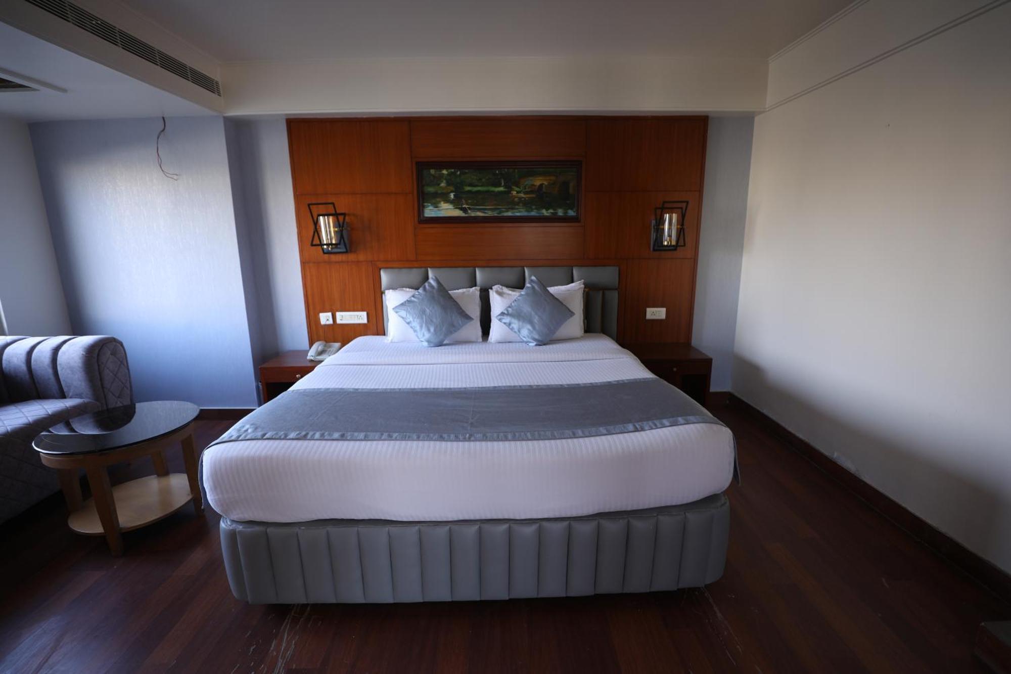 Eastin Hotels Haïdarabad Extérieur photo