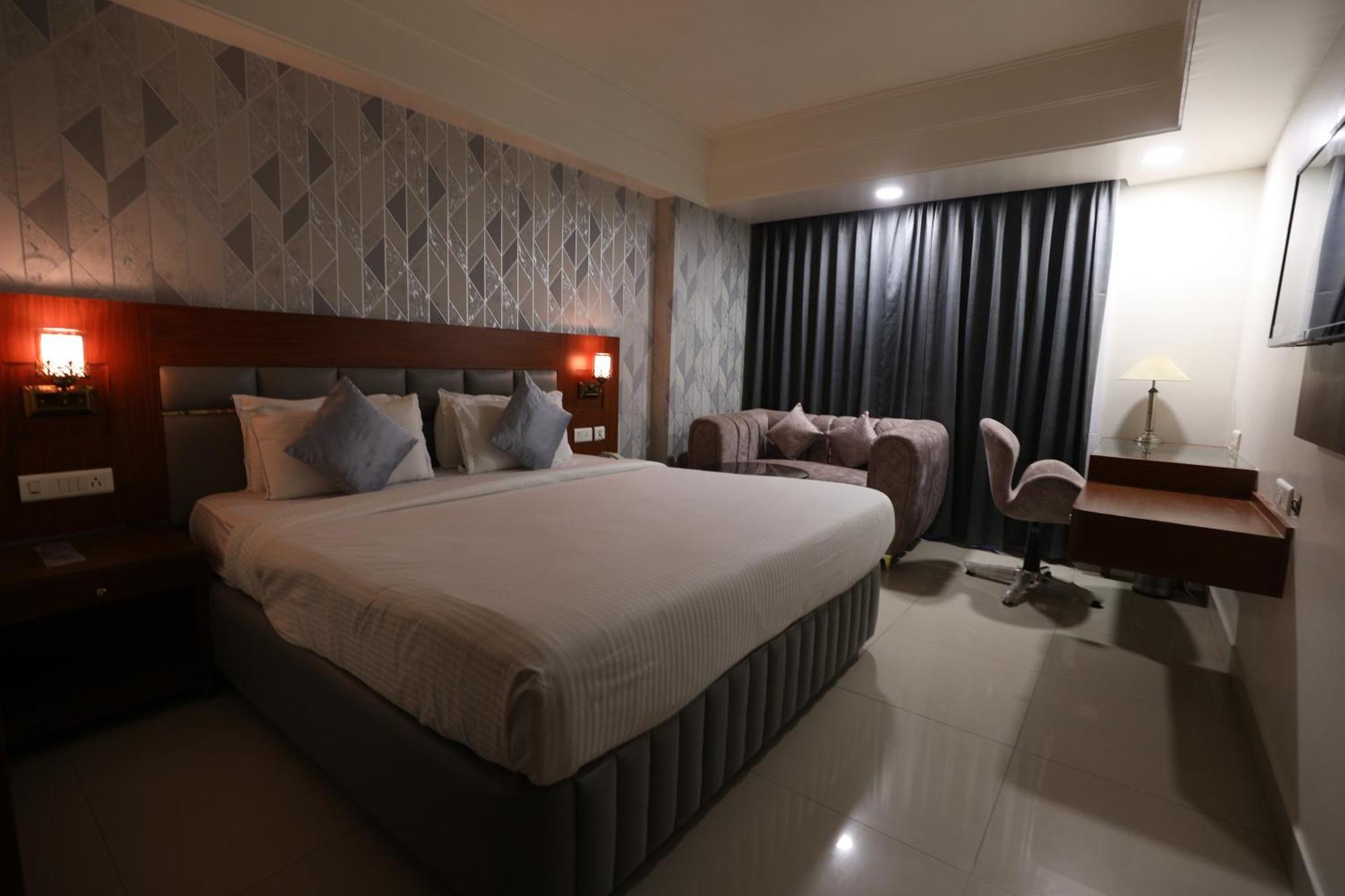 Eastin Hotels Haïdarabad Extérieur photo